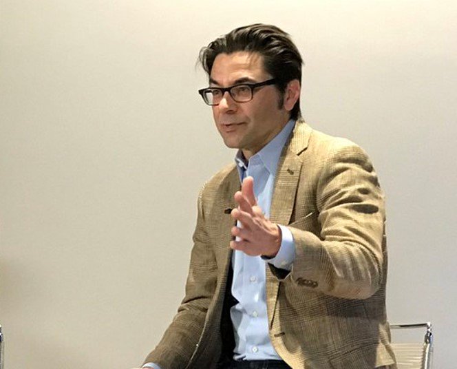 AdamElster's tweet photo. There's an increasing gap between what's possible with tech & what enterprises do. Let's close that gap. @ottoberkes @cainc #BuiltToChange17 https://t.co/byeoFzsh2N