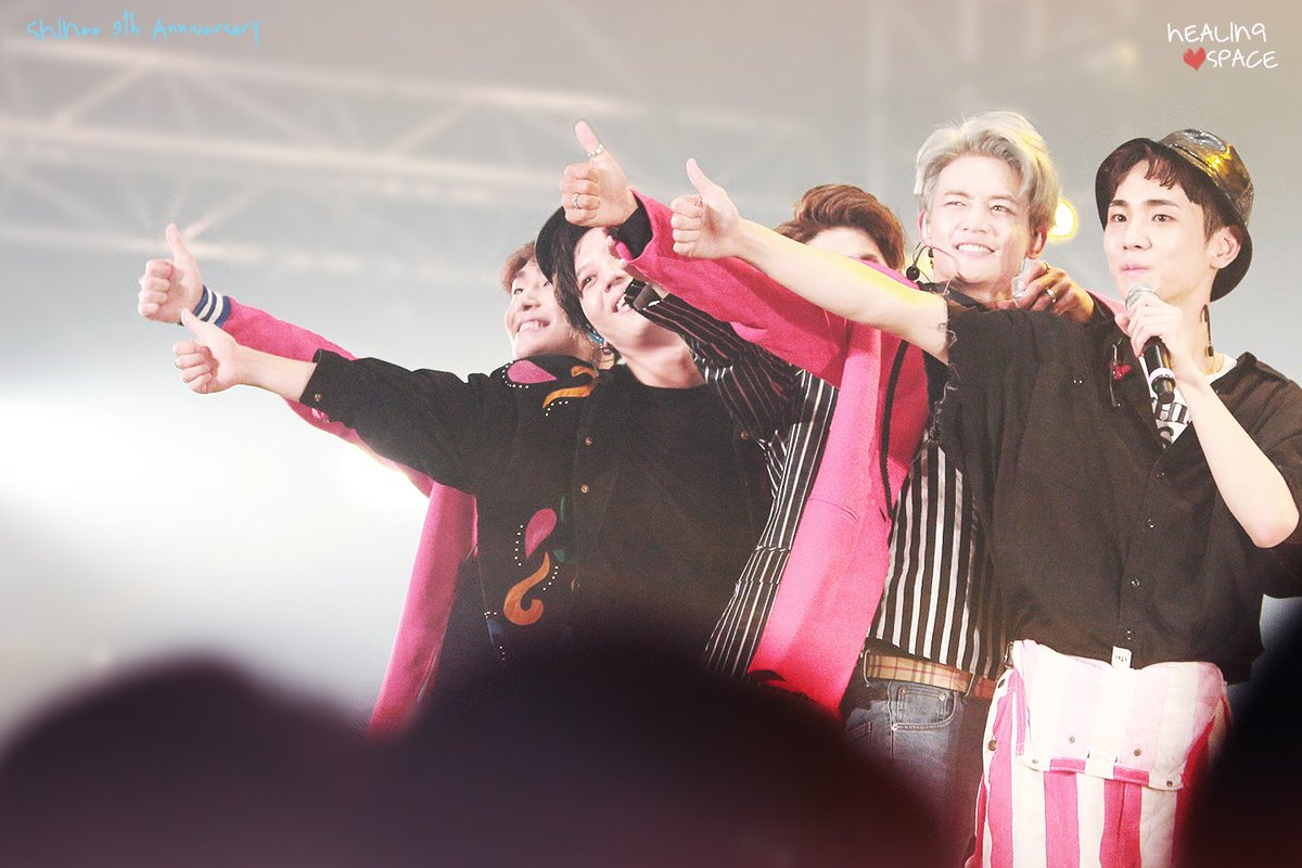 HS_ONEW's tweet photo. 여전히 내 삶의 Everything💎💙
앞으로도, 오래오래💕🙏
#SHINee9thAnniversary
#샤이니_9년동안_빛나줘서_고마워
#9YearsWithSHINee 
#샤이니는사랑이라9 https://t.co/WzYgyG3h0p
