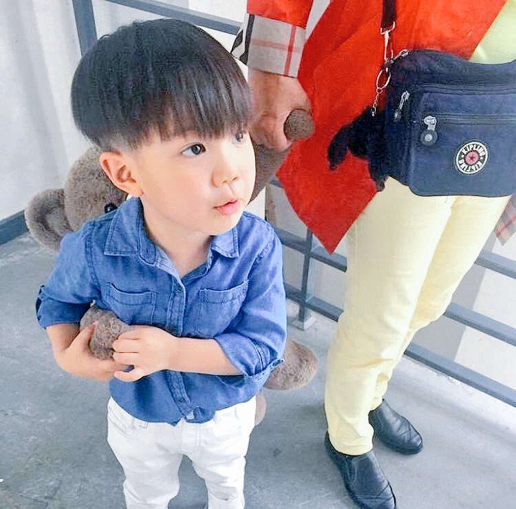 _gom114js's tweet photo. "แม่ฮะพิคนนี้หน้าเหมือนหมีเยย"
"..."
"พิเก๊าฮองไฮ้ล่วย"
"..."
"พิเก๊าหยักดั้ยตุ๊ดตาแทโอแน่ๆ"
"!!" https://t.co/RYWOTZw4Vi