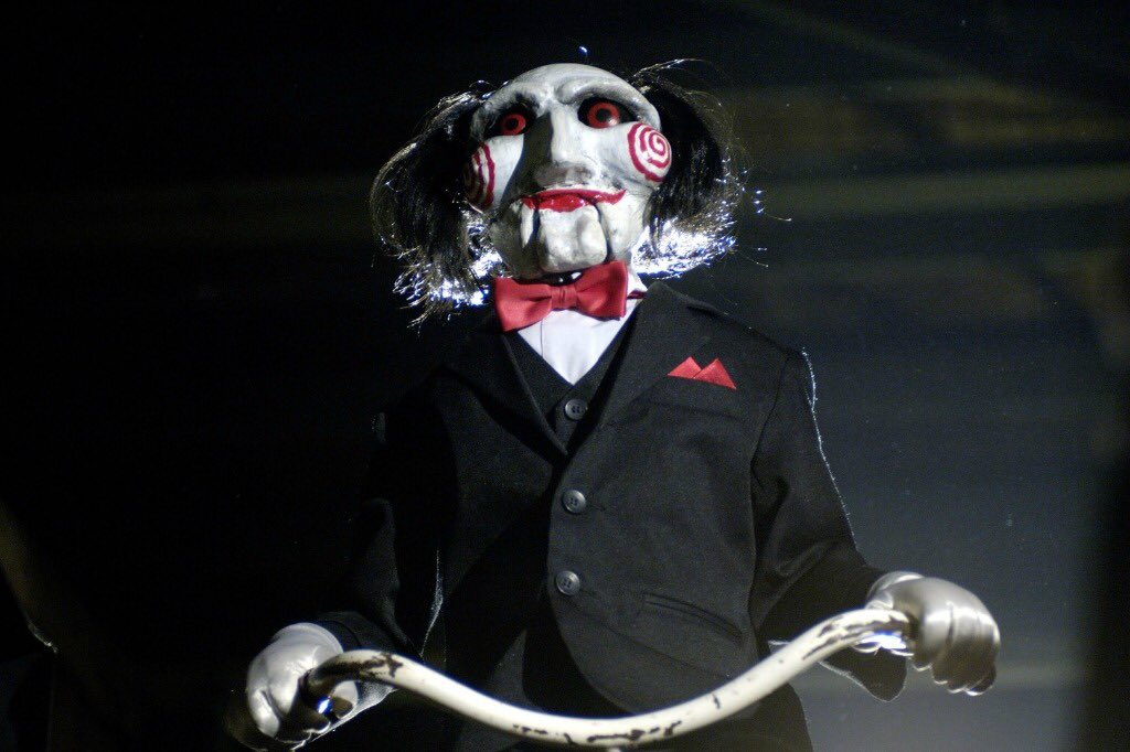 Lick, lick, lick, lick
I want to eat yo' dick
But I can't fuck up my nails
So imma pick it up with chopsticks