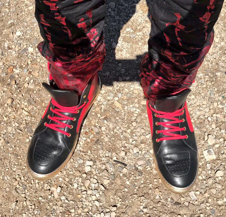 fortune8brand's tweet photo. #Phresh1 👟🇮🇹😍✔️
#kotd #kickstagram #kicksinframe #saucey #kickfest #drip #hotshoes #nikeshoes #sole #solecollector #kickforsale #todaykicks https://t.co/4QLNXyOzTF