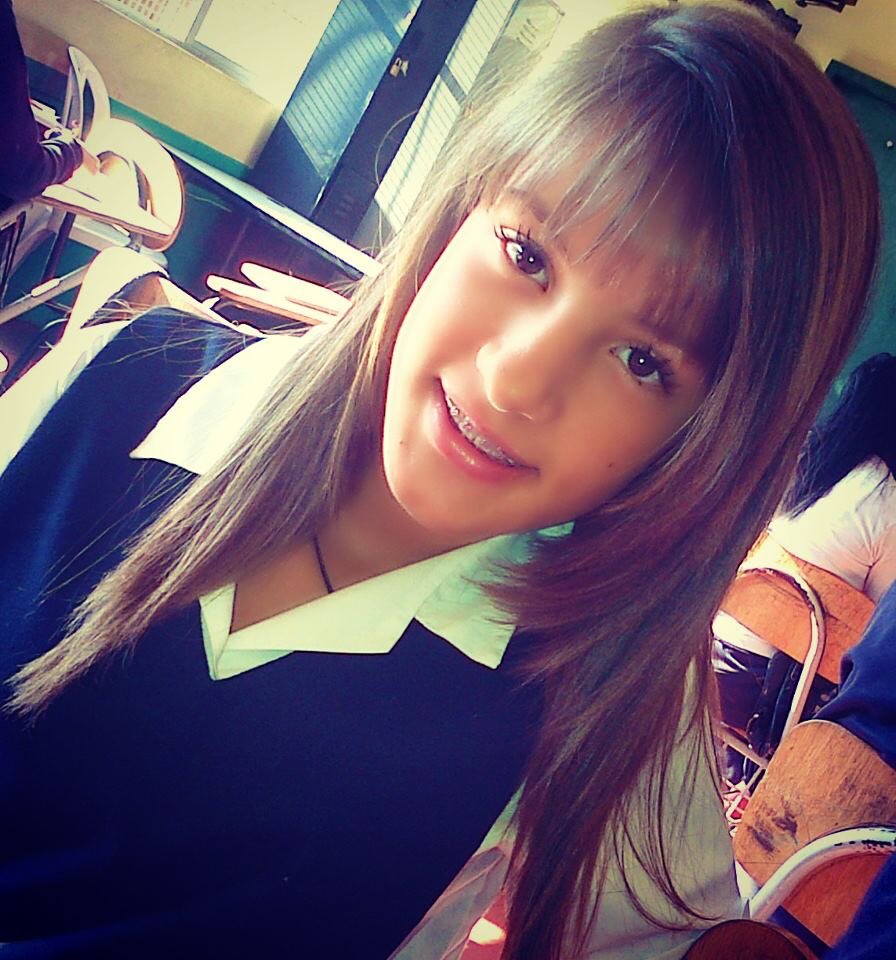 NatikC's tweet photo. Foto del recuerdo 😘😘😘cuando estaba un poco más pequeña 😂😂😂 https://t.co/InM9lfm1Pr