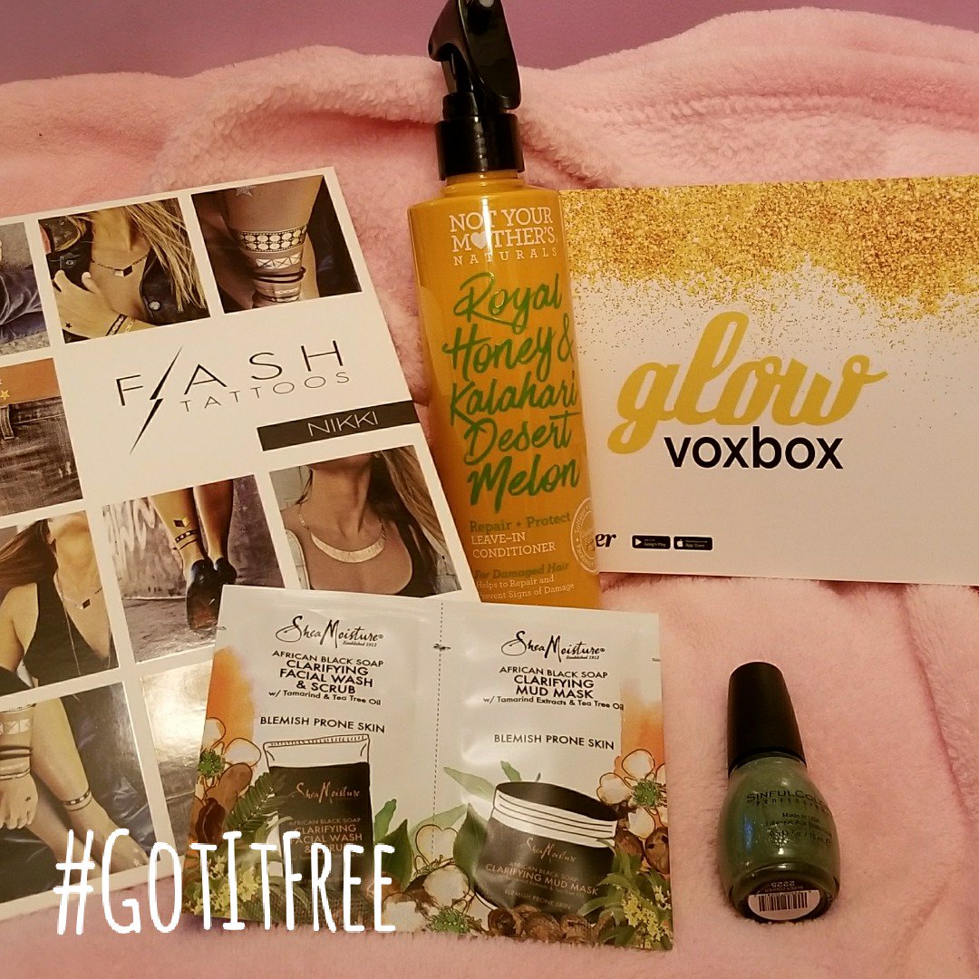 itsjust_bo's tweet image. got my #GlowBox from @influenster