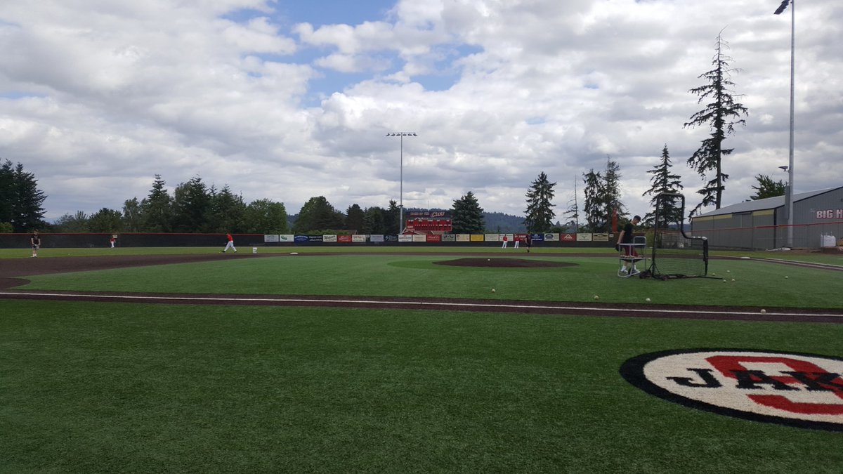 MaseDub's tweet photo. Stay hot Jags! @DiamondJags @Century_Updates @CenturyJaguars https://t.co/KcevGU0fMx
