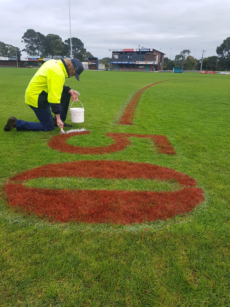 wonthaggipower's tweet photo. @GippyLeague Its all in the prep. Thanks to the @BassCoast. #gooddecks @wonthaggipower v warragulfnc https://t.co/brslR2OQnY