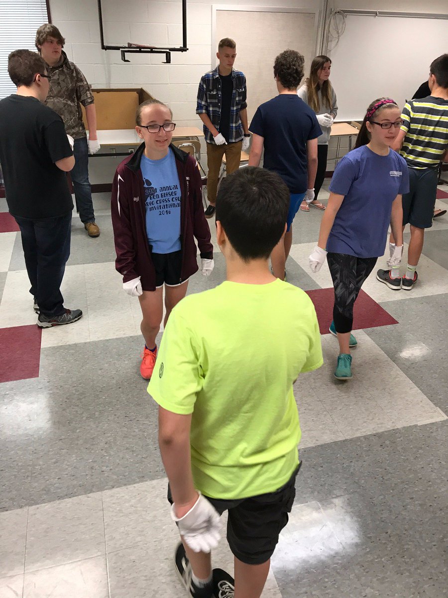 Our 8th Graders had a wonderful day celebrating Civil War Day thanks to the company, Time Travelers Trunks! #masdproud <a href="/MMS_principals/">MMS principals</a>