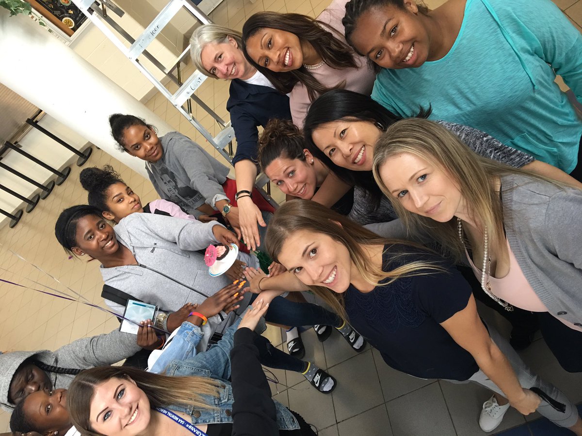 All in!!! The JCR Thrive Ambassadors coming together for a job WELL DONE!  #FemaleEmpowerment✨