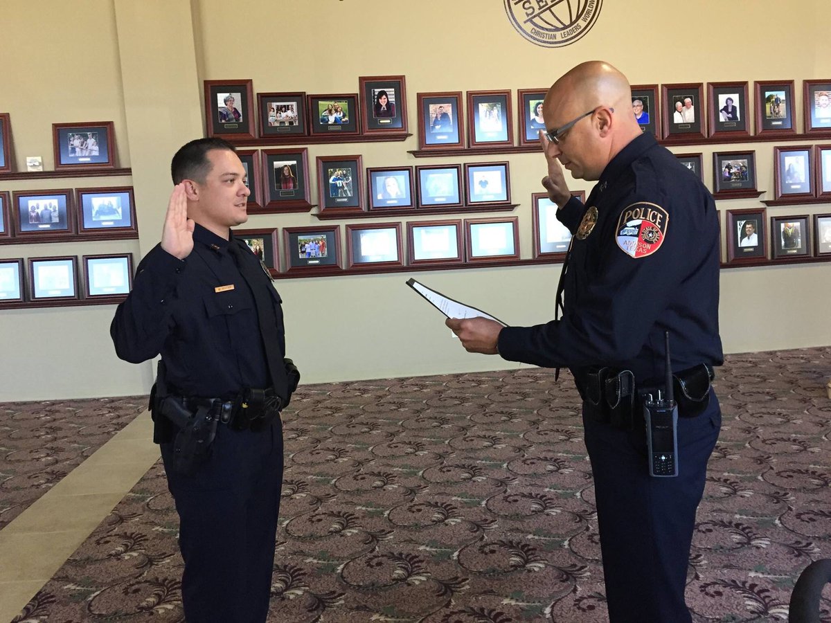 addisonchief's tweet photo. Swearing in our newest officer at his academy graduation. Please join us in congratulating Officer Rivera! #addisonpdtx https://t.co/DztWt8P0Gs