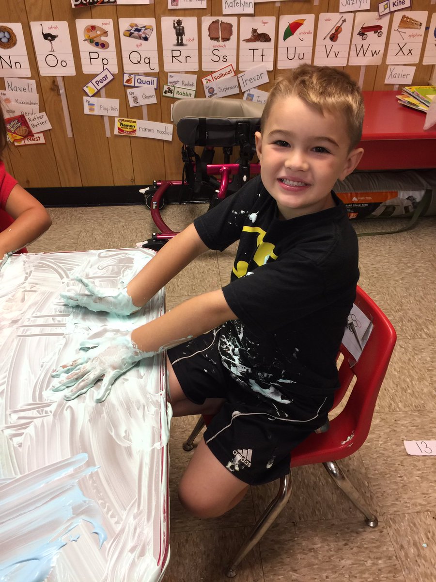msharrisfam's tweet photo. More colored shaving cream #TeamFES #fes2016 https://t.co/gBkvYm8VcP