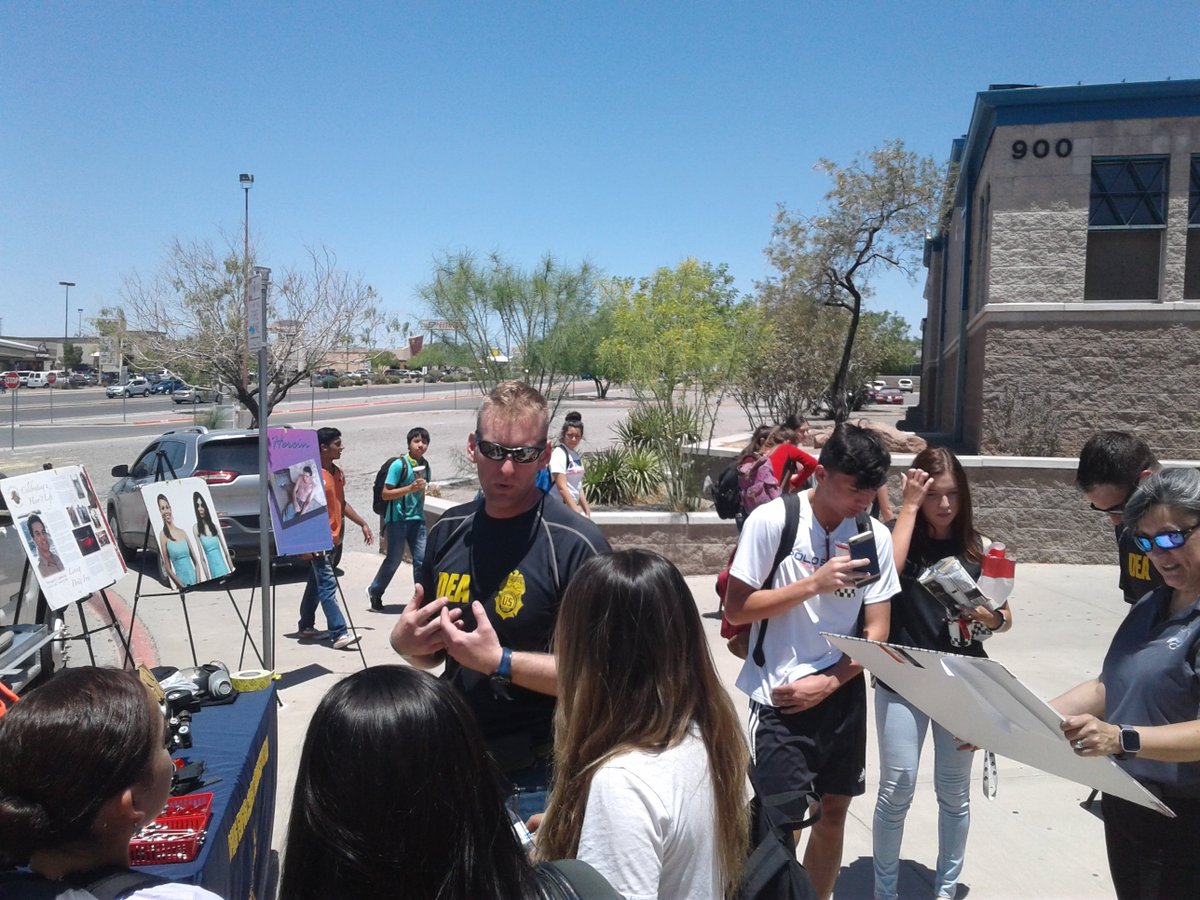 JaurrietaSergio's tweet image. #I_am_EPISD students participate in career day #First_Responder Day #HB5