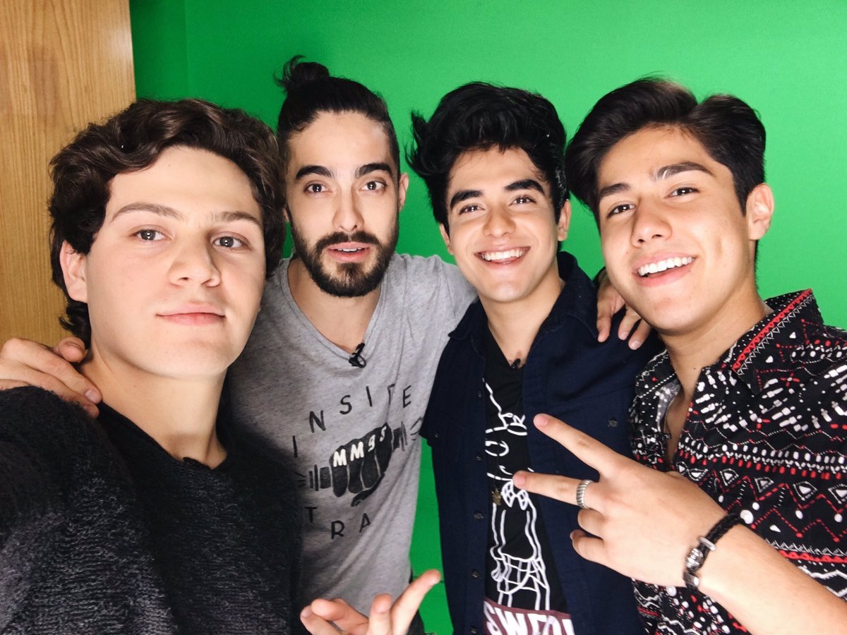 layloficial's tweet photo. Nos divertimos mucho en @BloggerTv_ ¡Gracias @JuanBertheau! 🙌🏻

PD. Ni se sintieron los toques 😛 https://t.co/PTNQKwC9U6