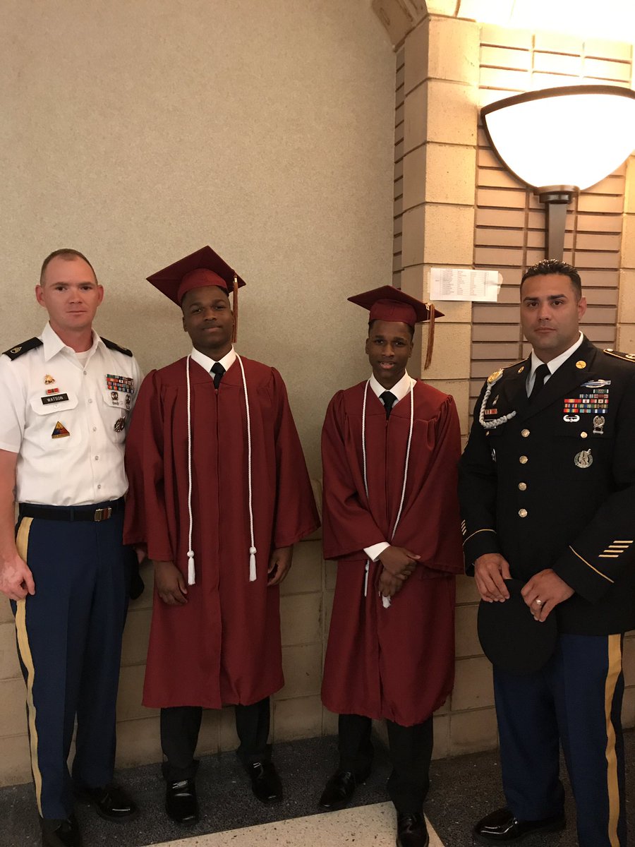 THSTPSD's tweet image. Graduation time!