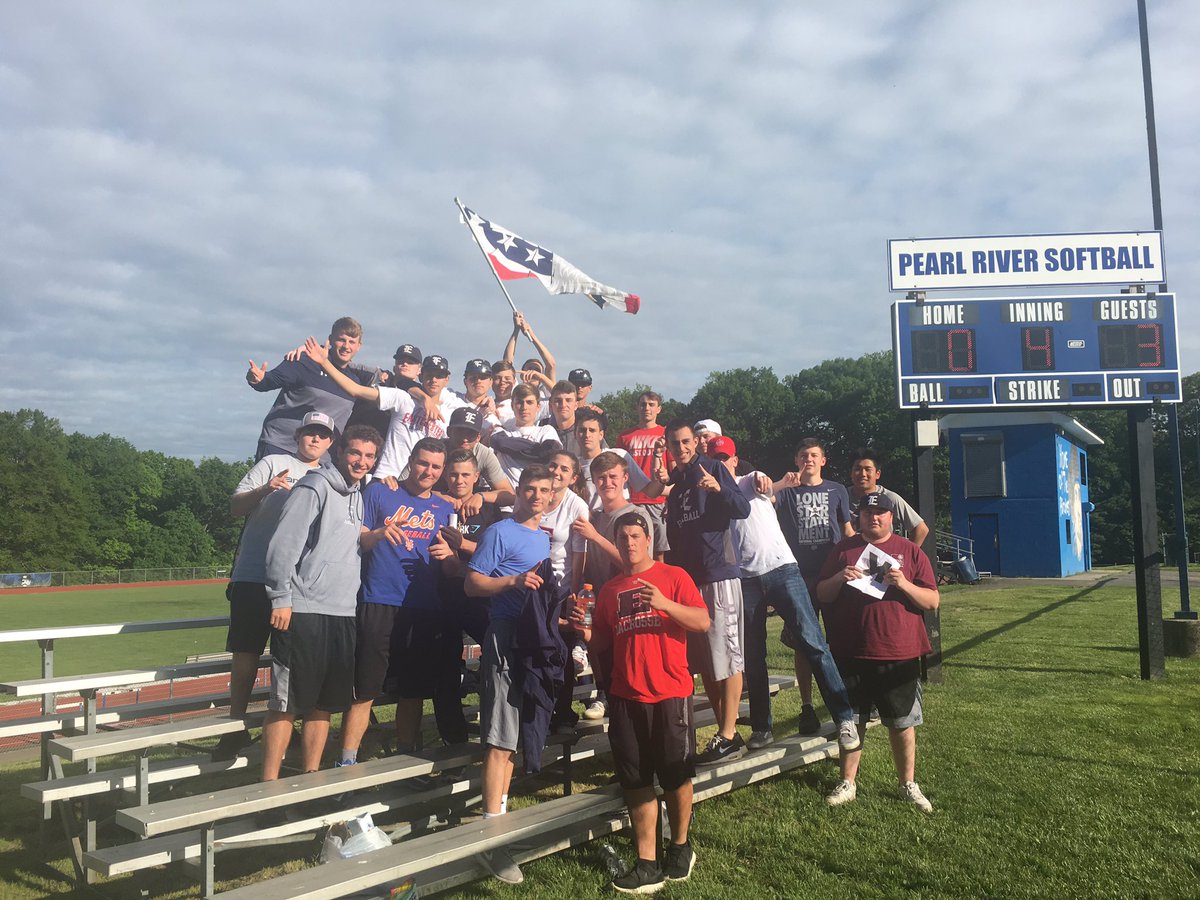 sternm40116's tweet photo. Guess who's back! @Eagle___Nation @EastchesterVSB https://t.co/74FaTV25sT