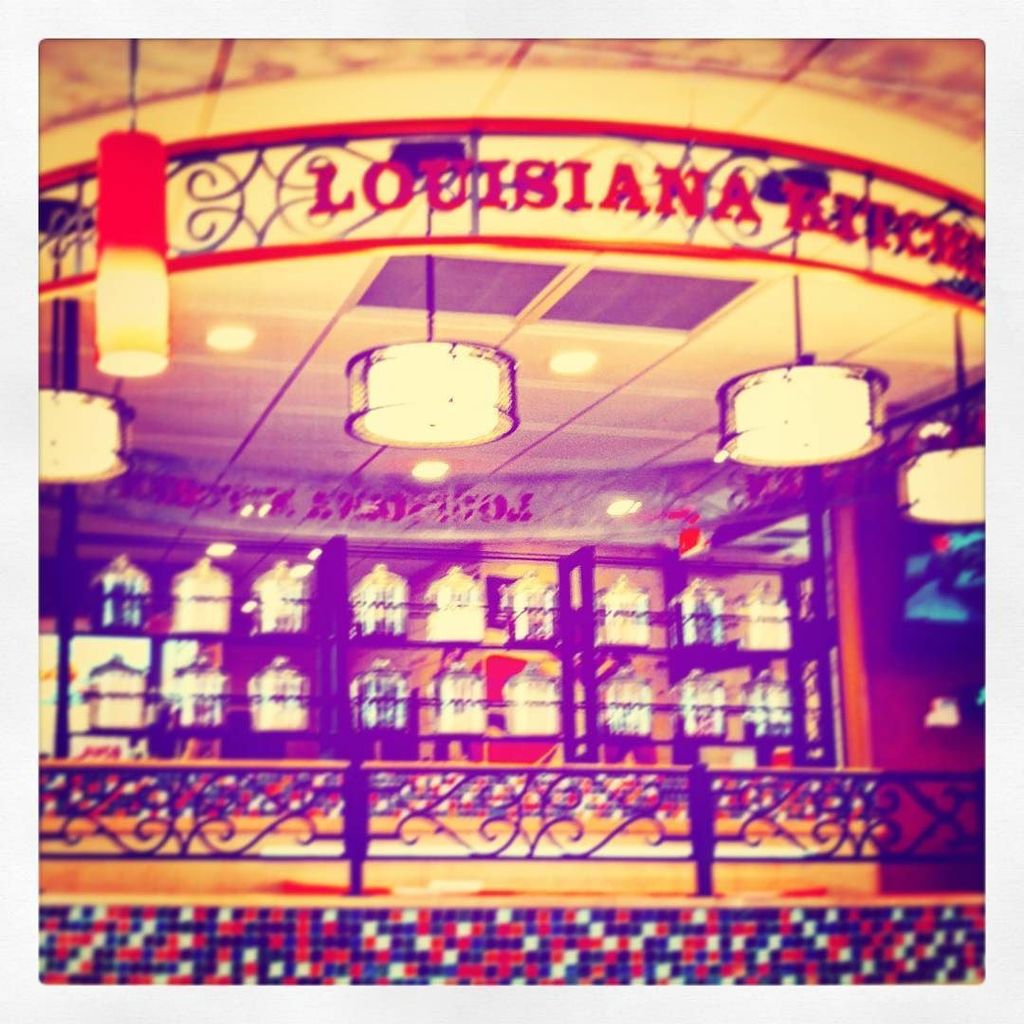 SeaTacInc's tweet photo. Where else do you go eat with 'little nicky' ... #popeyeschicken #lunch #seatacinc #boondockamerica #littlenicky https://t.co/oEgnJoad2Y