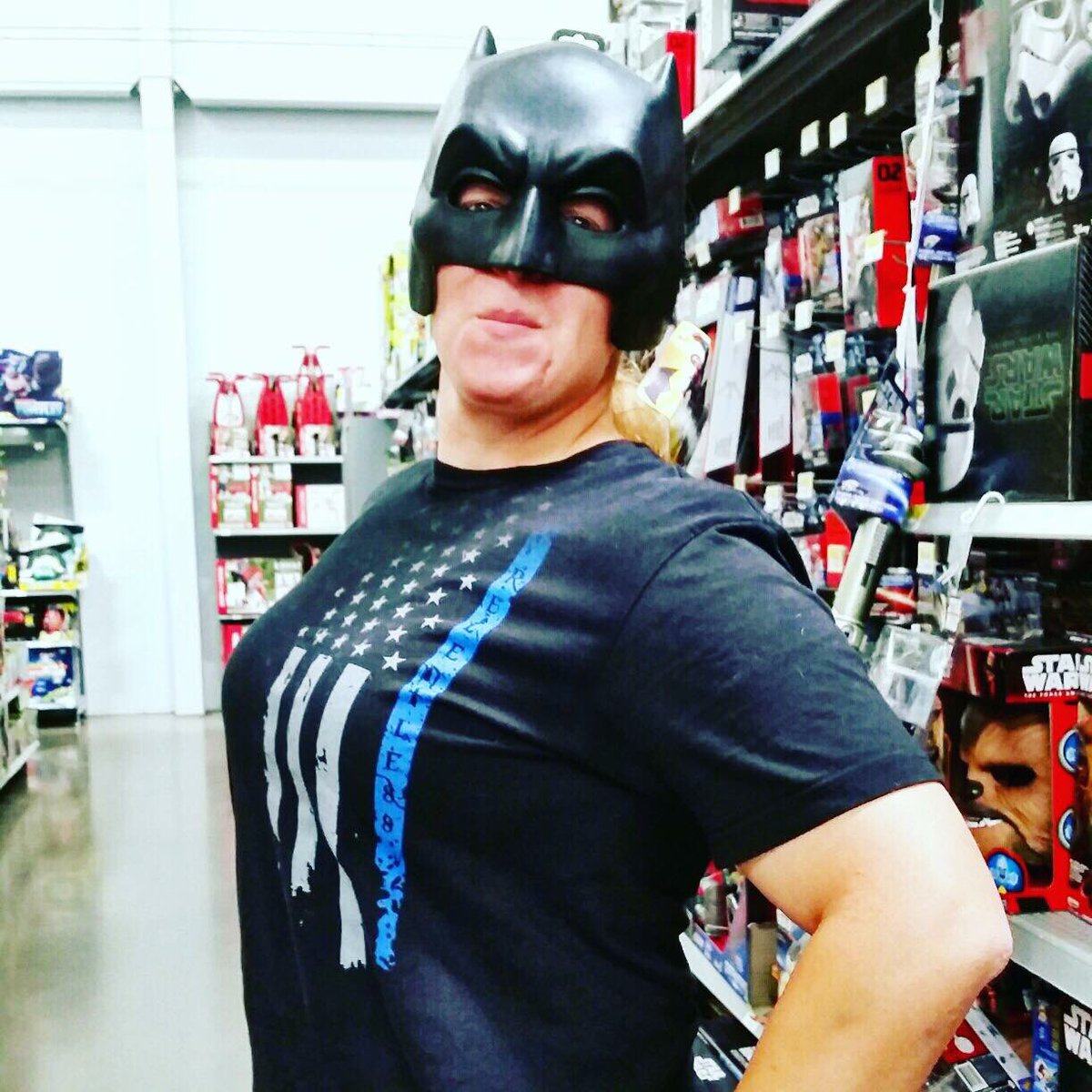 C E Formanek (@red_sheepdog) on Twitter photo Why you can't take me anywhere😂 Why you can't take me anywhere😂