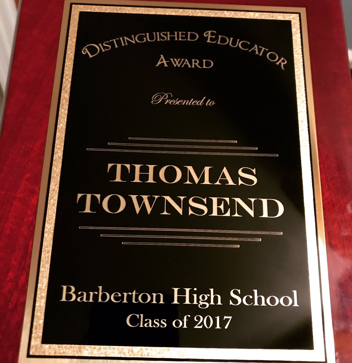 mrtbhs's tweet photo. Thank you BHS class of 2017! I ❤️all of you and wish you nothing but success. Good luck and keep in touch! #usingemojis https://t.co/4R8pgcJ6ez