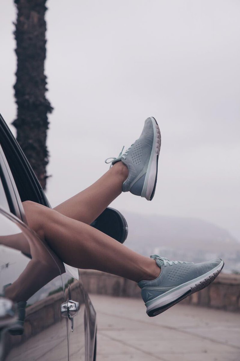 ingridAltamira's tweet photo. ✨Recuerda siempre eres absolutamente único, al igual que todos los demás ⭐️👟 @ReebokPeru #BeMoreHuman  #Reebok #ReebokGilr #PrintSmooth https://t.co/AhwcvDdbkn