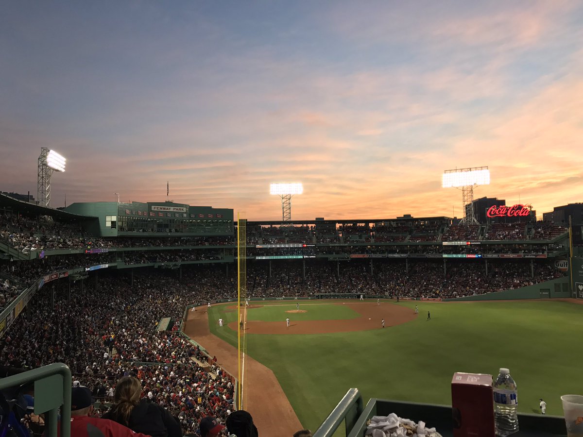 mhyszczak16's tweet photo. Is this heaven?
No, it's Fenway!

@RedSox https://t.co/DqDsdTtQUU