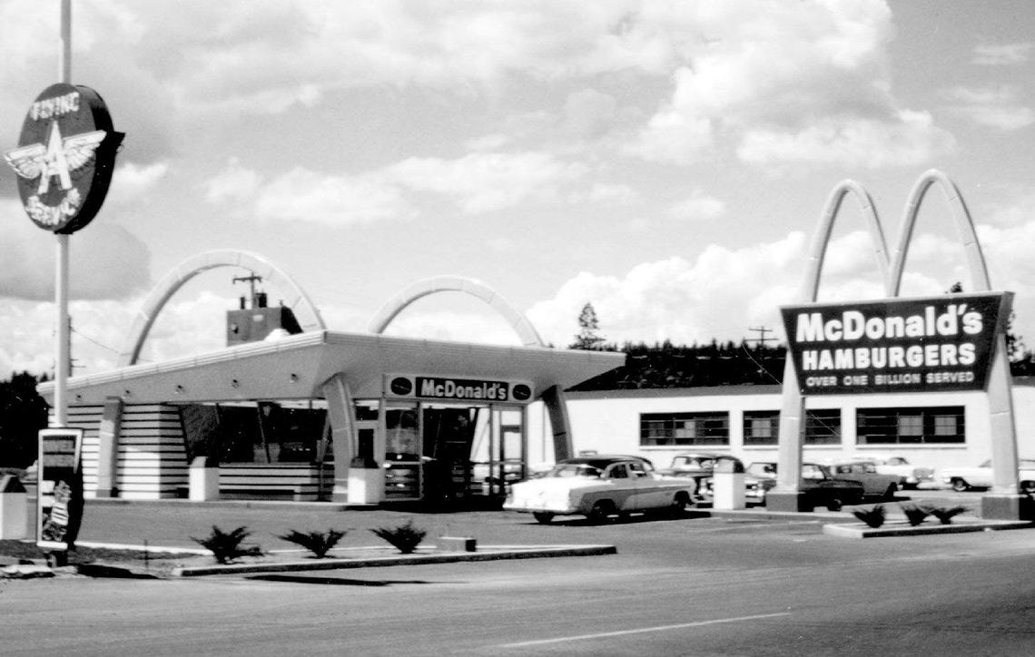 CDAmaben's tweet photo. Spokane’s first McDonald’s, opened on N. Monroe in 1963, rebuilt in '79, is torn down to make way for a modern one. https://t.co/sqqSJiwMxj https://t.co/zjVul3m5l5