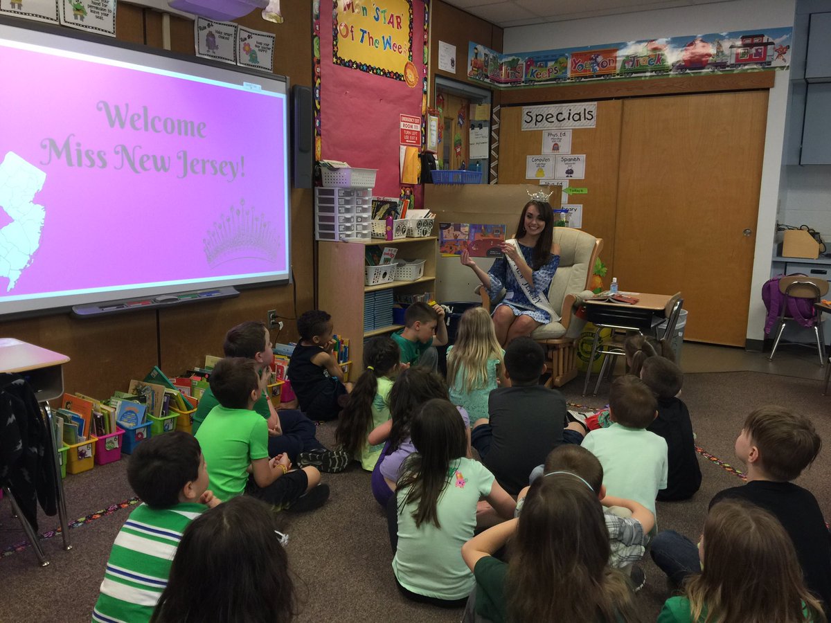MissAmericaNJ's tweet photo. Two school presentations on @WorldOfDiffer: ✔️ Thanks, Red Bank &amp; Centre City Elementary schools for having me! #SpreadTheCyberLove https://t.co/lkdsQT1M5n