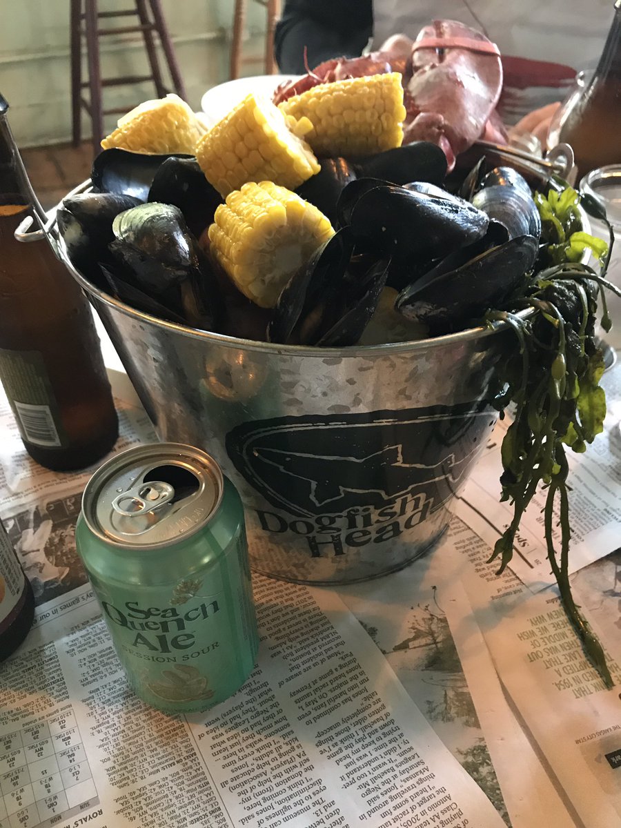 NSellergren's tweet photo. Happening now @happygillis!! This is amazing! SeaQuench and SeaFood! https://t.co/XQC1gthQMC