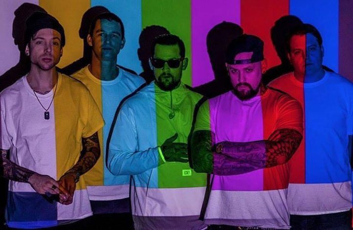 GCFAMBrasil's tweet photo. @benjimadden @JoelMadden @TheBillyMartin @BigPaulThomas @ButterworthDean @GoodCharlotte ❤ https://t.co/KuHV9BDxMZ
