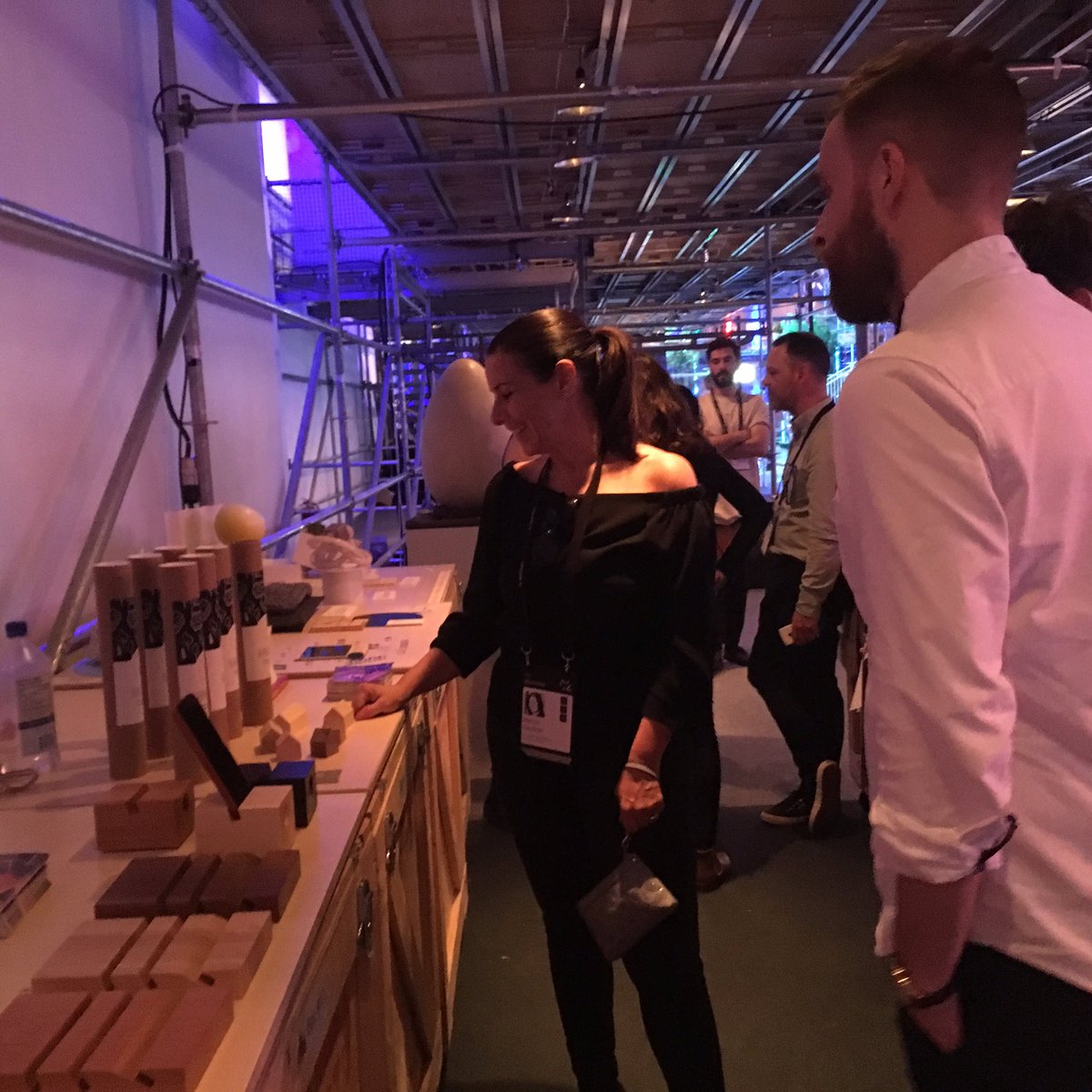DesignMontreal's tweet photo. .@MGauthier_2013 est venue à la rencontre des designers de #CODESOUVENIRMTL à #C2MTL #designmtl https://t.co/lshHc76EGP