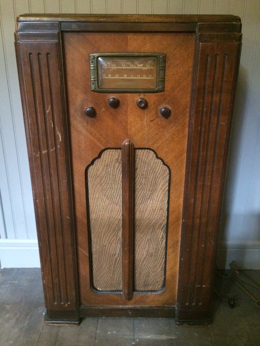 prohobar's tweet image. More cool finds from #IronCrow in #YYC for our space!