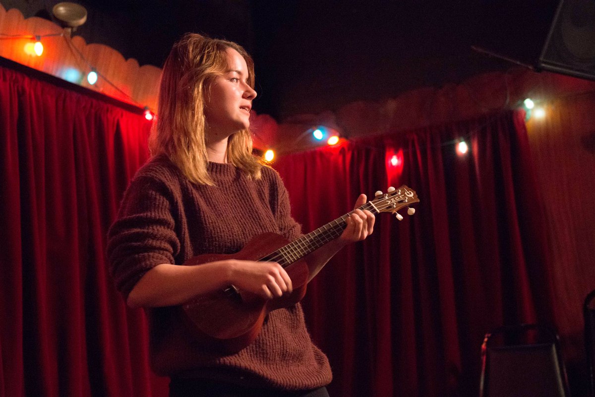 RoughCutMedia's tweet photo. Cacy Thomas just performed her original song "Slowly" at Rough Cut's opening event. Get her premiere EP here at https://t.co/BhJHwjSd6D. https://t.co/RnayX4ovxQ