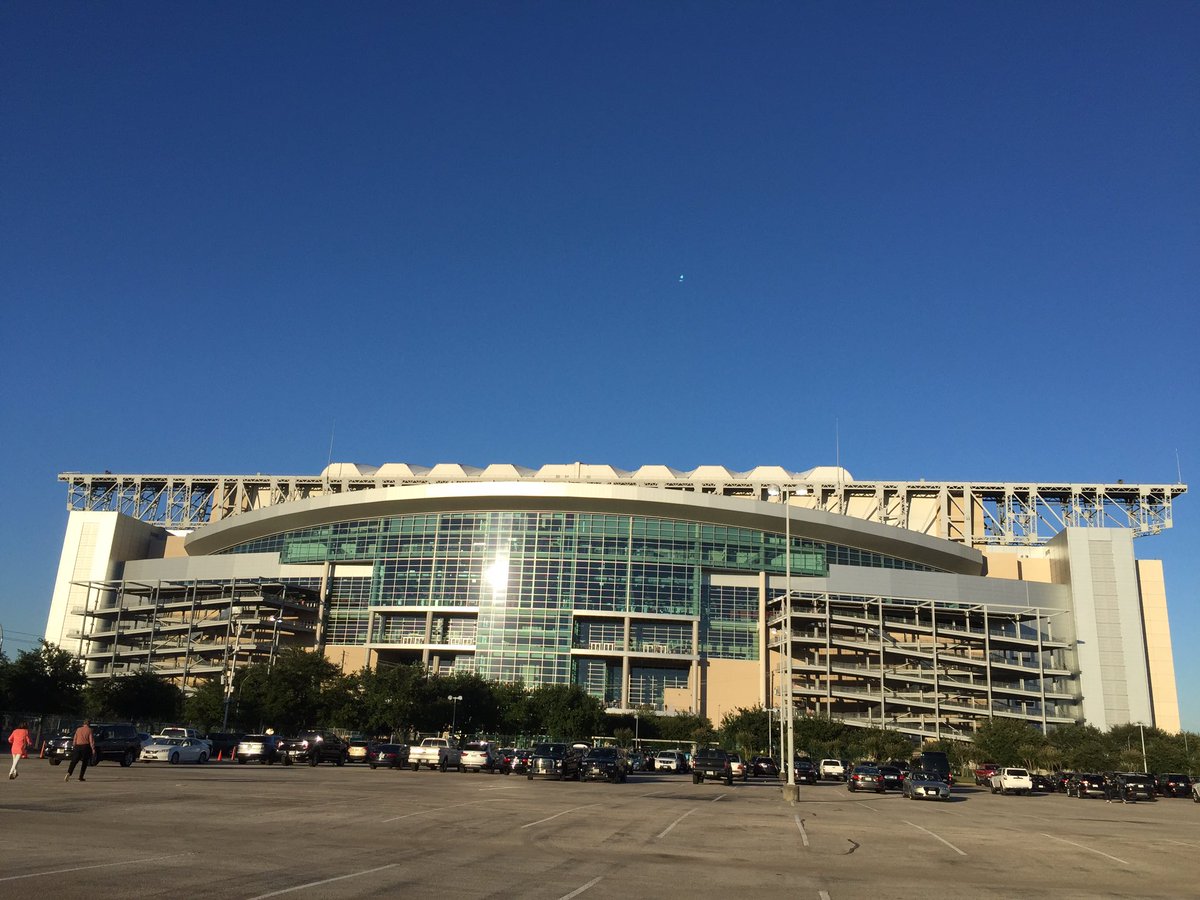 dreampropaganda's tweet photo. We are at NGR Stadium in Houston Texas for U2. #NGRStadium #U2TheJoshuaTree201 #U2 #U2Houston https://t.co/DgduEYfWba