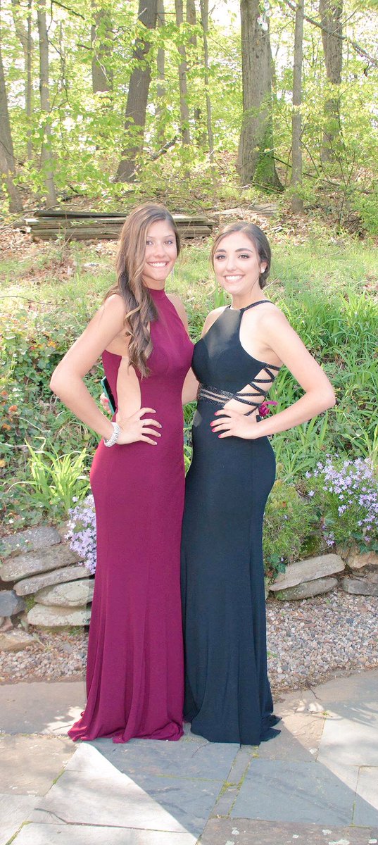 mvarley6's tweet photo. happy birthday boo❤️ i hope you had the best day!! love youuu💋 @luciaaddamo https://t.co/ZiWoUFYI4K