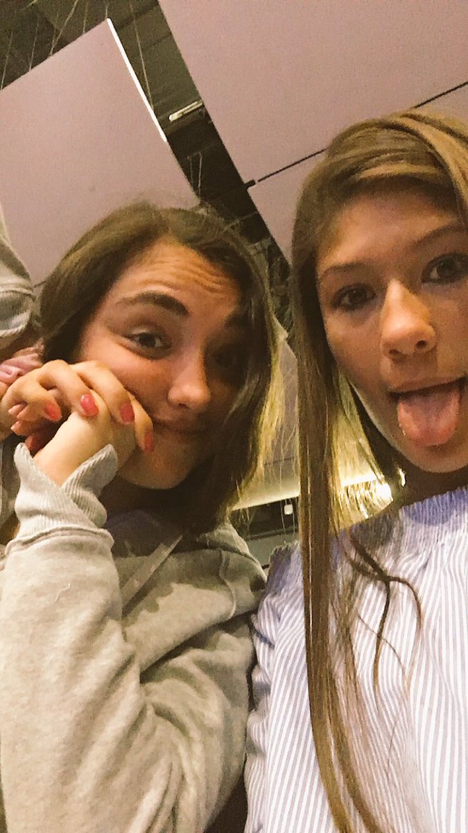 mvarley6's tweet photo. happy birthday boo❤️ i hope you had the best day!! love youuu💋 @luciaaddamo https://t.co/ZiWoUFYI4K