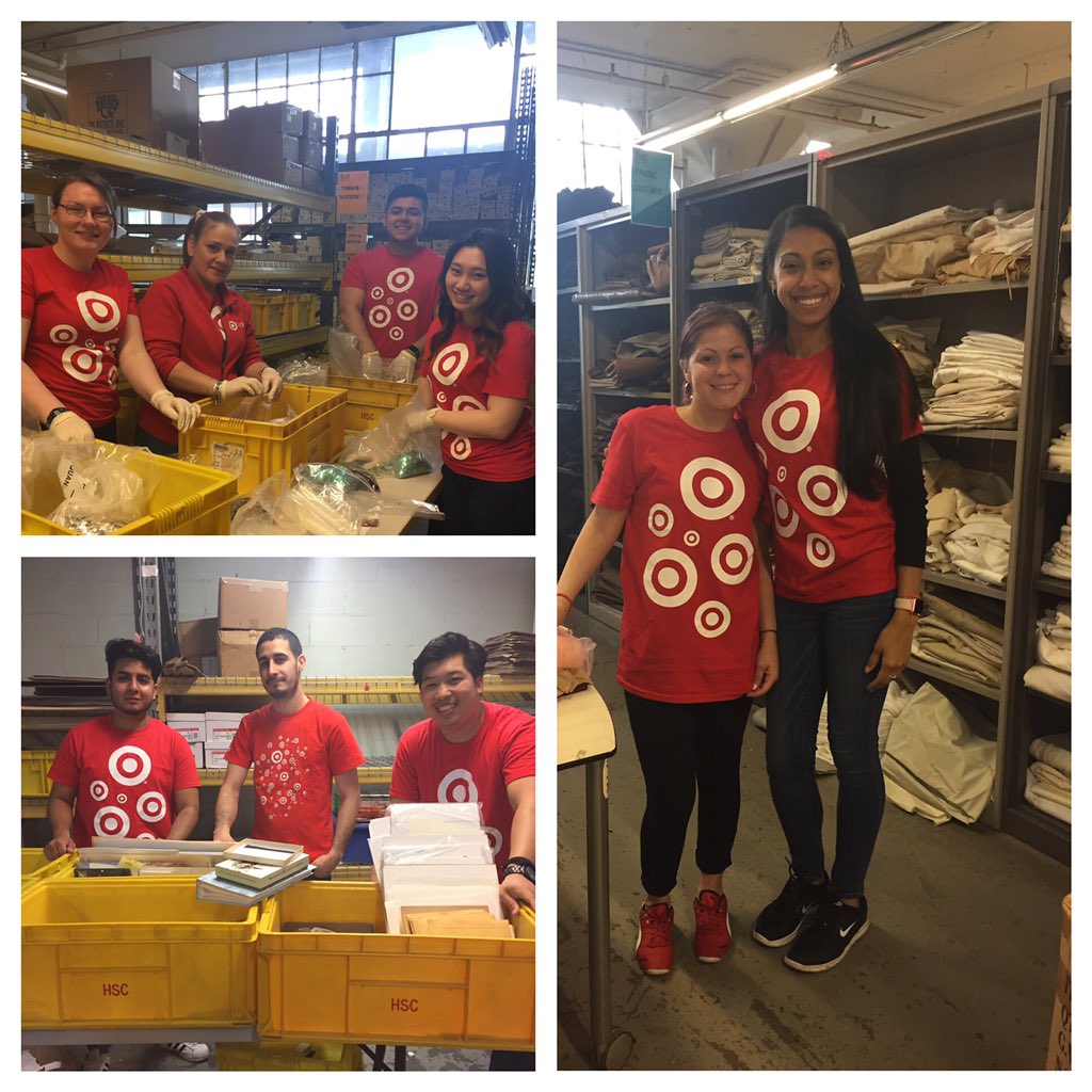 KellyMcGarrity's tweet photo. Thanks to my amazing team for giving back! ❤️@ElisaTJuarez @traceyhester1 @JustinBowen01 @ShannonTGTLady https://t.co/ct7Uu6nNNR