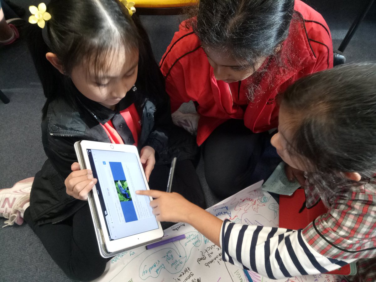 Hayley_SRPS's tweet photo. Successful SOLE session. Students taking charge and sharing their learning @ravs59 @janaya_mccrorey @MarilynFriedri1 @bartonmd70 https://t.co/dQvpbE3n9k
