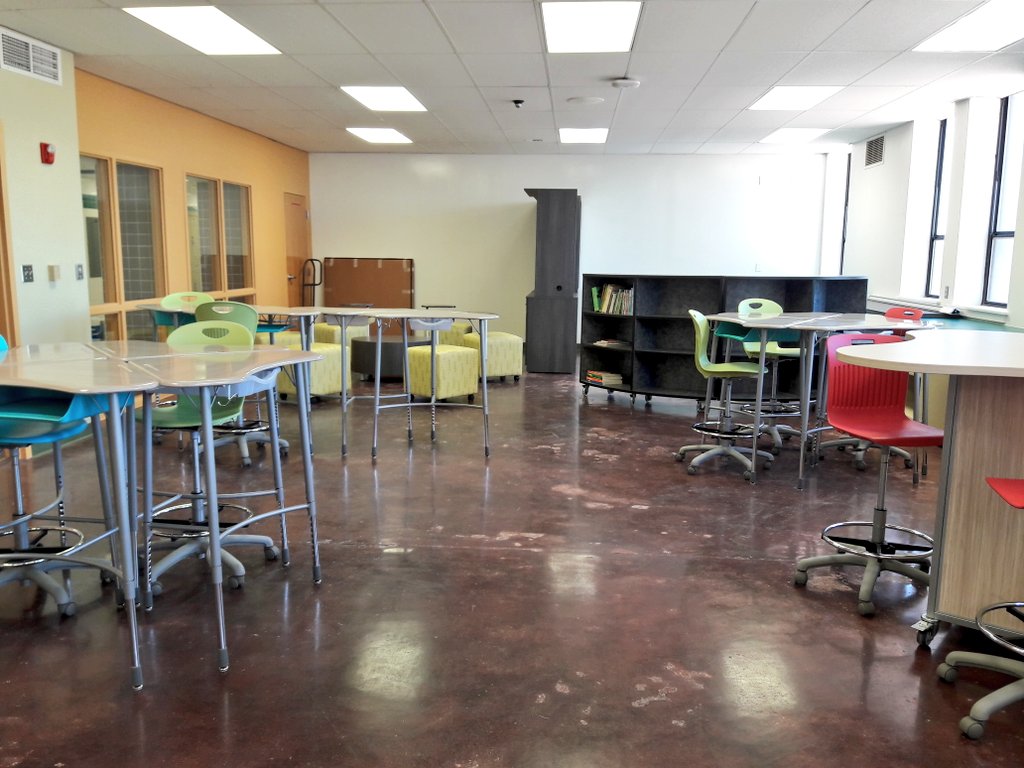 ccontive's tweet photo. Don't you wish your classroom looked like this? The Young Women's STEAM Prep Academy: 3D-learning Dream Design &amp; Deliver valuable solutions https://t.co/VyiR6fa4ox