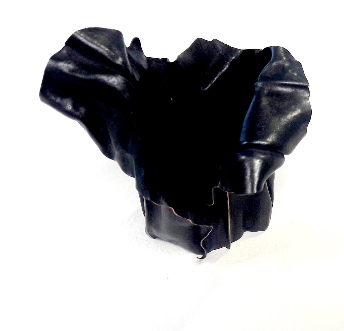 Degree Show starts June 3! Here's a sneak peak of amazing work by Megan Durning   Jewellery and Silversmithing ow.ly/V8ws30bRXjq