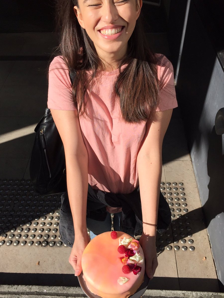 naomikohbelic's tweet photo. Happy birthday to our honours student Marija! Turns out we can do more than just lab work @Fi_Bicknell ๐ฐ#cakequeens https://t.co/wWpUTEgBJM