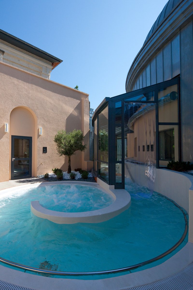 Le <a href="/JardindesBains/">Jardin des Bains</a> vous accueille ce Jeudi 25 Mai de 15h30 à 19h00 !
#BienÊtre #Détente #Buller #Ascension #Printemps @argelesgazost