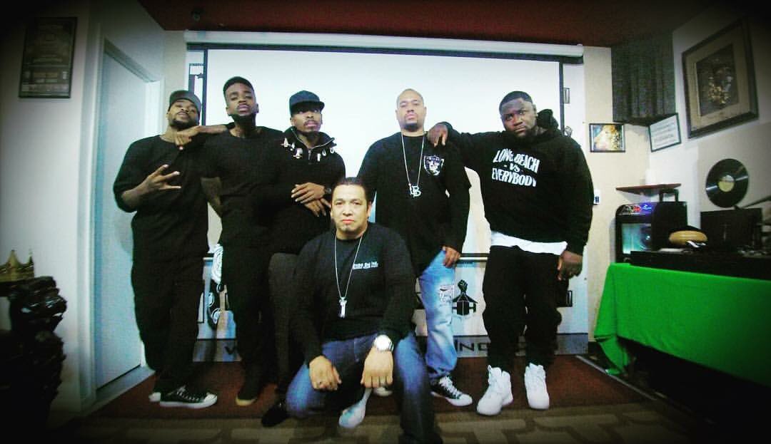 StudioOne_inc's tweet photo. NEW MUSIC !!! We had a great productive day and night shooting the "lyrical murder" video feat. @HORSESHOEGANG @iamSLOANBONE #studiooneinc https://t.co/sA1X0owuJH