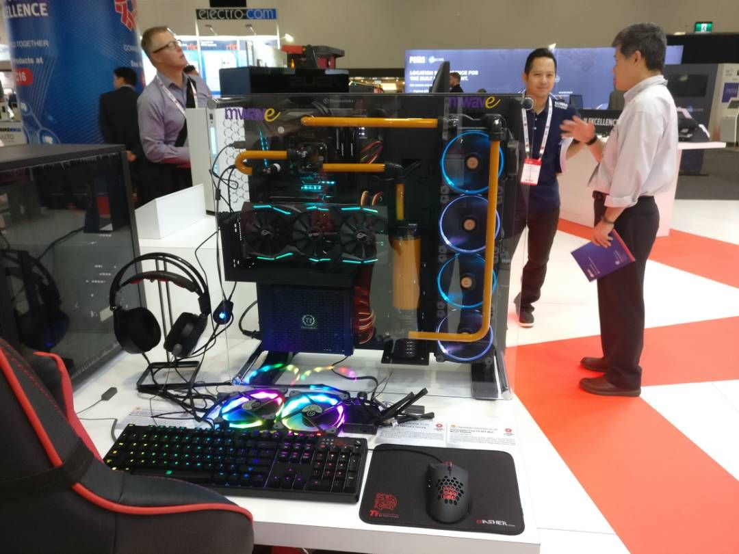 Systango's tweet photo. The #Next #Generation #Technology is here at #CeBITAus
#CeBIT #Sydney #DriverlessPod #HolographicDisplay #VicHyper #Automation #Technology https://t.co/p0rB84x2Zj