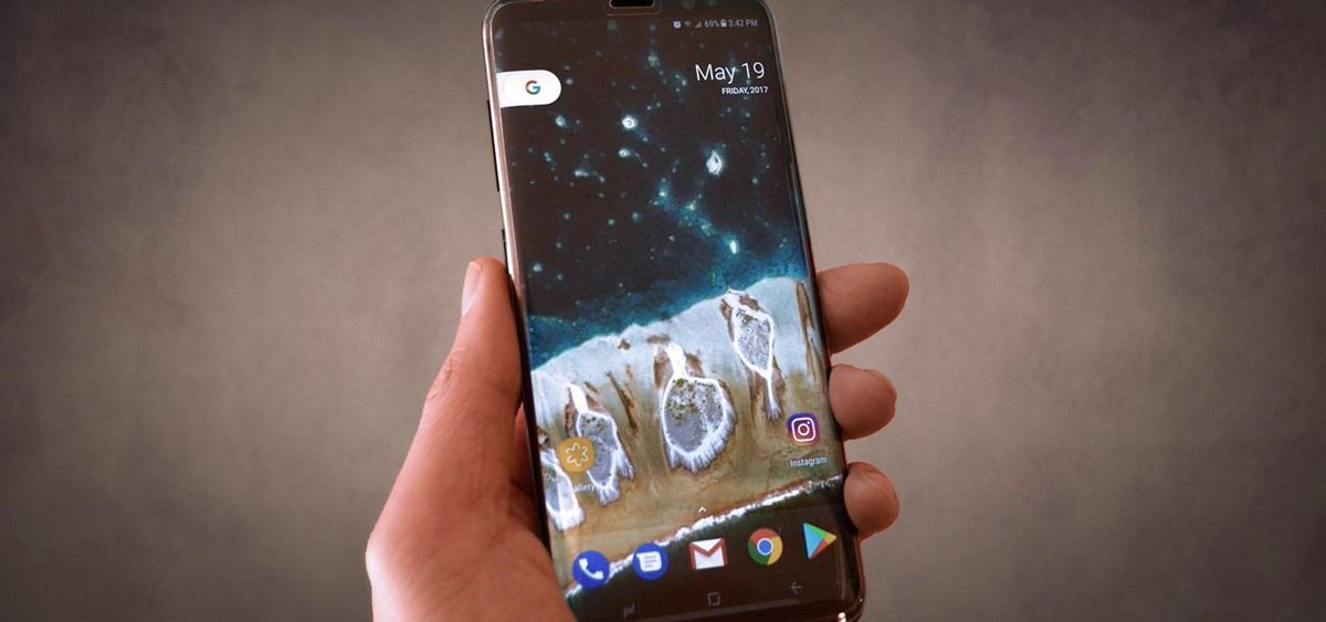 AndroidHacksCom's tweet image. Get the Google Pixel experience on your Galaxy S8 bit.ly/2qhLtAW