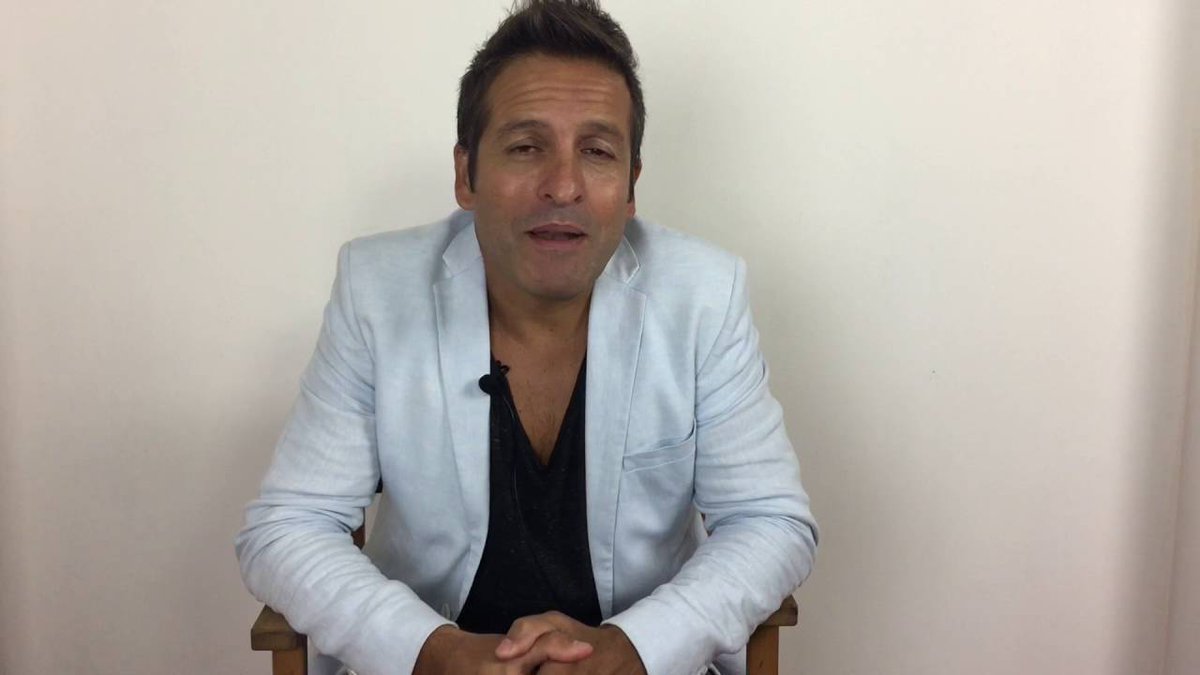 Angel Amieva. (@roadclownmagic) on Twitter photo 