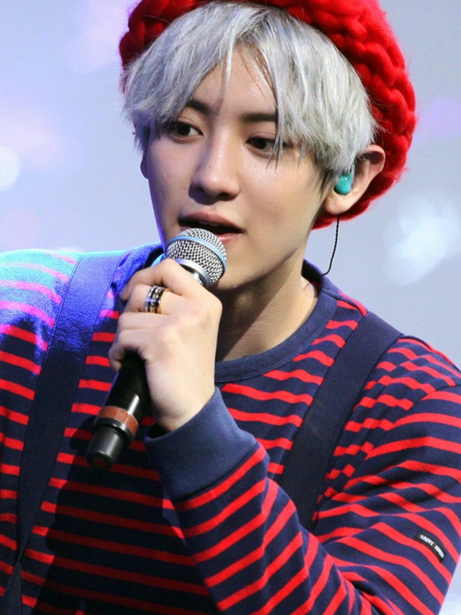 Mitzi_Exol's tweet photo. #BAMA2017DiamondEdition_Exo #BAMA2017 #USA https://t.co/800w5eb87L