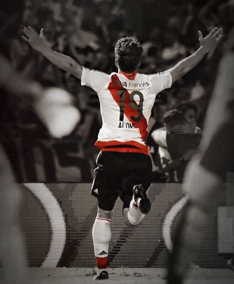 AlonsoIvan24's tweet photo. Muy Felices 116 años @carpoficial agradecido de por vida por ser parte de tu inmensa historia.⚪️🔴⚪️ https://t.co/GjHYSS5ZRl