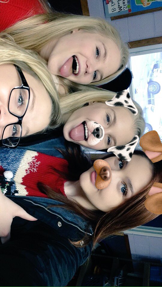 aubreyy_daviss's tweet photo. HAPPY BIRTHDAY TO MY MOTHAFUCKIN SISTERS FROM A DIFFERENT MISTER. THANKS FOR BEING MY BEST FRIENDS SINCE 7TH GRADE. I LOVE U BOTH #SNEAL https://t.co/kOXYYSOMF0