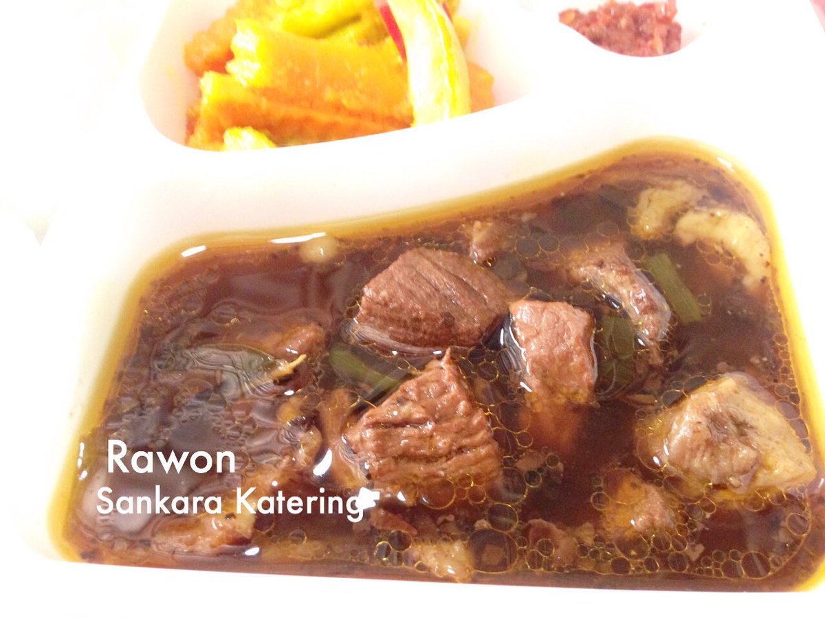 SankaraKatering's tweet photo. Today #menu #katering / #catering #nasibox : #rawon #acarkuning #jakarta #cibubur #kuliner #food #homemade https://t.co/Gkdw8h7sXU