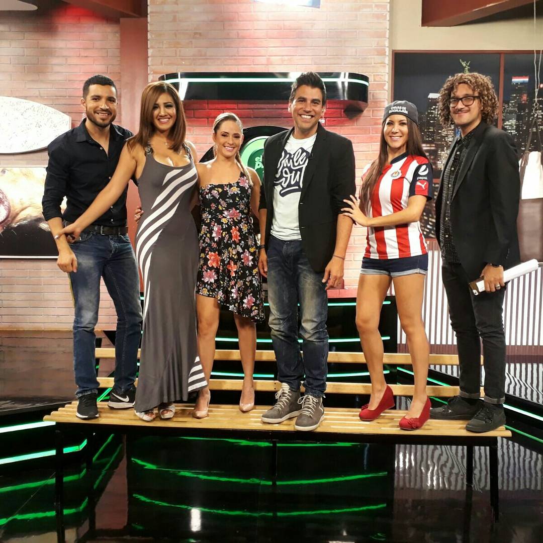 claudia_llort's tweet photo. El mejor equipo indudablemente
#losnumero1 #Equipo #elúltimopitazo https://t.co/OaZo8BZloO