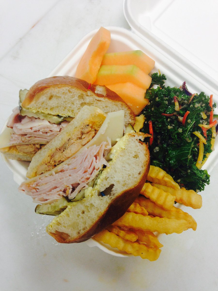 SAASFoodService's tweet image. Lunch Thursday 5/25 - Cuban Style Sandwiches, Potato Chips, Kale Salad, Melon - Vegetarian/Gluten Free Available