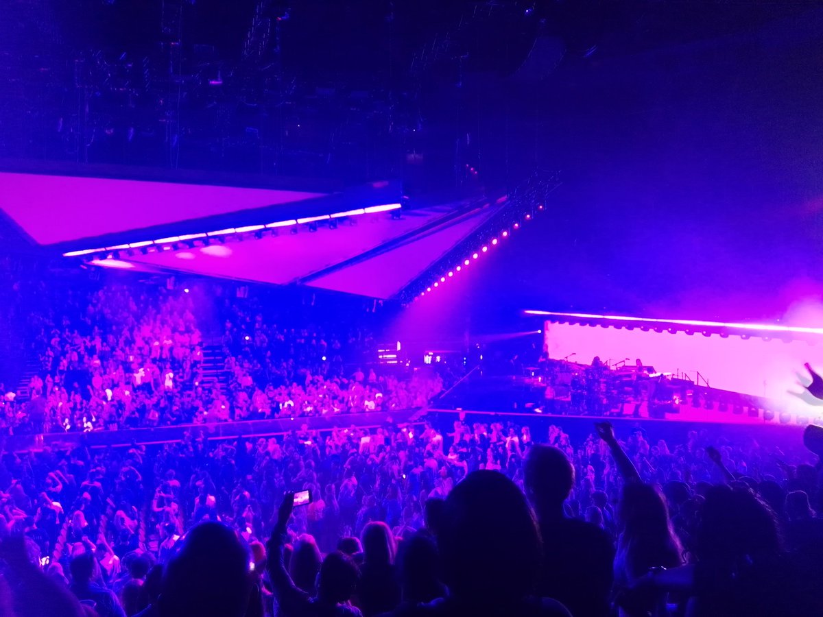 cemelendi's tweet photo. Amazing @theweeknd https://t.co/E7796xUjSz