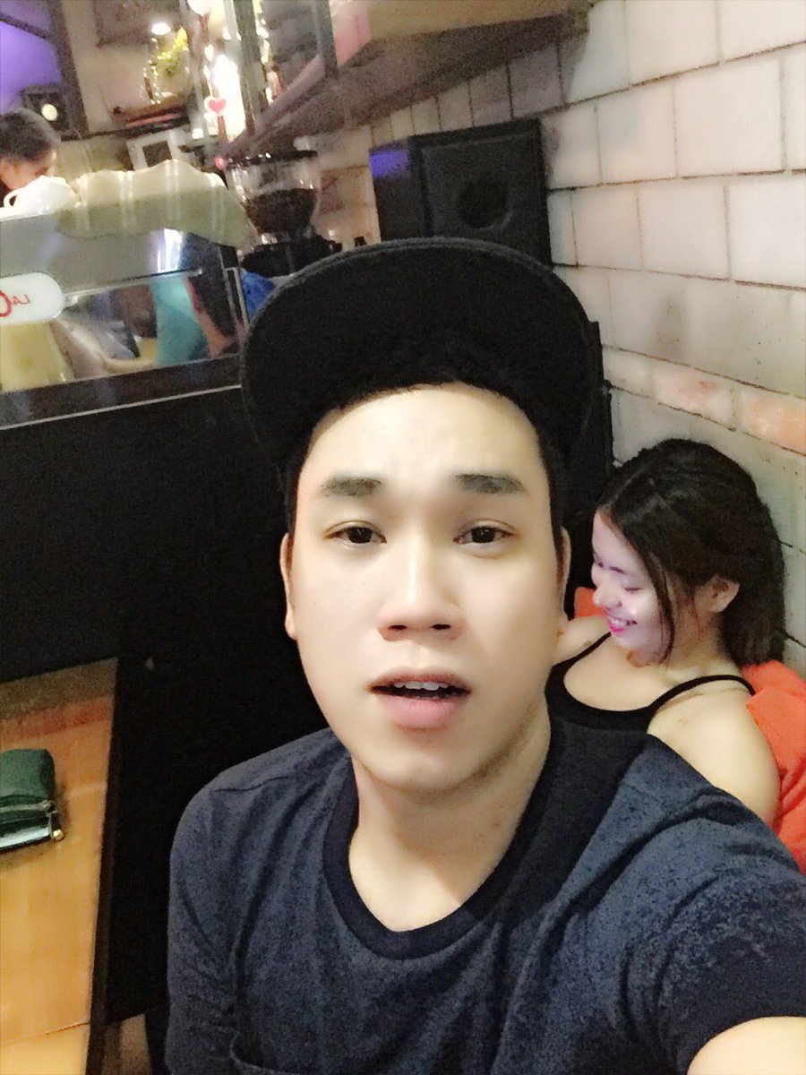 Boyasian5's tweet photo. Kiss me 😜😜😜 https://t.co/rxa71MxV0E
